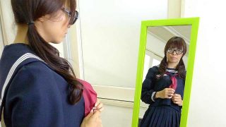 Japanese schoolgirl who stood in front of the mirror – fucked at school!